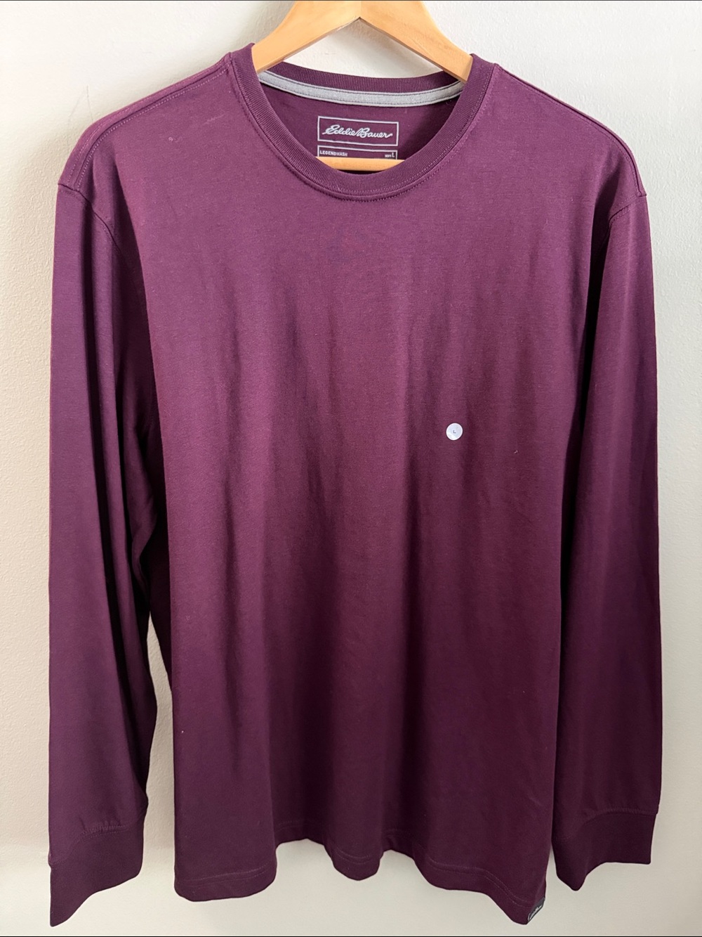 Men’s Eddie Bauer Long-Sleeve Crewneck Shirt in Plum Wine size large